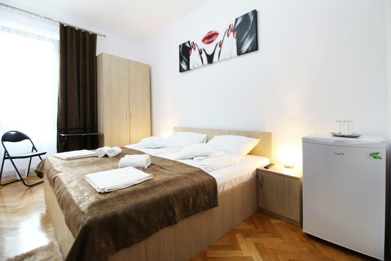 Anne'S House Apartment Sibiu Bagian luar foto