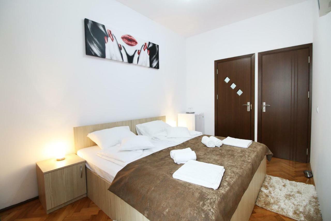 Anne'S House Apartment Sibiu Bagian luar foto
