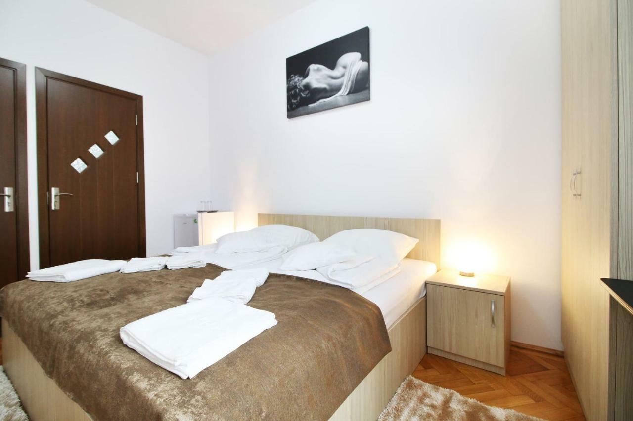 Anne'S House Apartment Sibiu Bagian luar foto