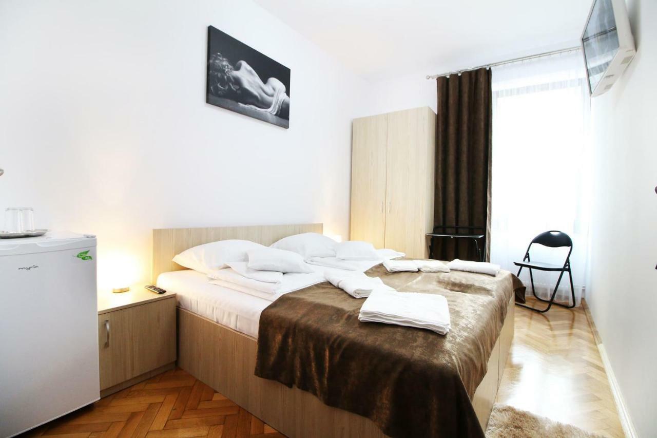 Anne'S House Apartment Sibiu Bagian luar foto